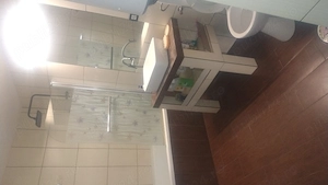  Vând   Schimb casă   Broșteni, Ialomița - imagine 4