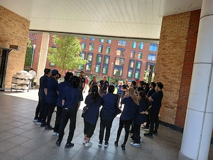 Angajam grupuri de oameni pe sezon Anglia