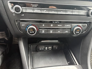 Vând Kia optima 1.7 cdti automată  - imagine 9