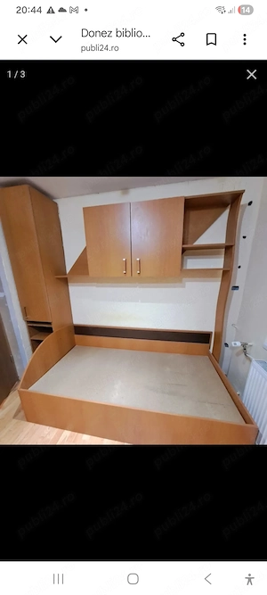 Vand pat cu dulap si rafturi