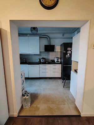 Vând apartament cu 3 camere, Ghiroda - imagine 2