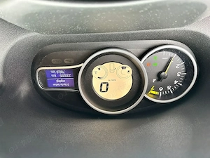 De vînzare . Renault Megane 3, benzina motor 1,6 ! - imagine 4