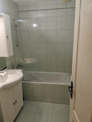 Proprietar închiriez apartament cu 2 camere  - imagine 3