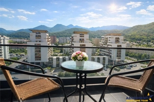 Studiou la Transilvania Residence, terasa de 15 mp si blacon de 8 mp cu vedere spre munte Noua, Bras