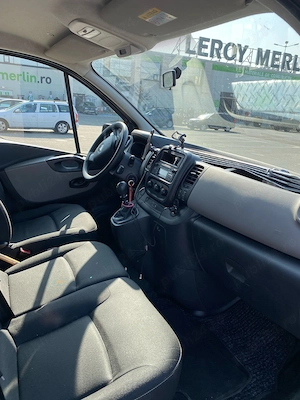 Renault trafic 8+1 locuri - imagine 6