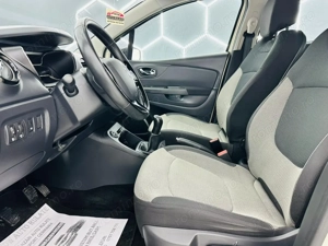 RENAULT CAPTUR - imagine 13