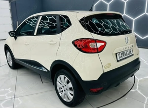 RENAULT CAPTUR - imagine 3