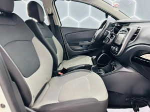 RENAULT CAPTUR - imagine 17