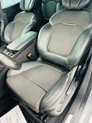 RENAULT SCENIC - imagine 19