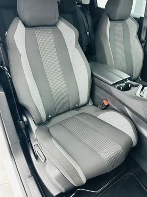 PEUGEOT 3008 - imagine 18