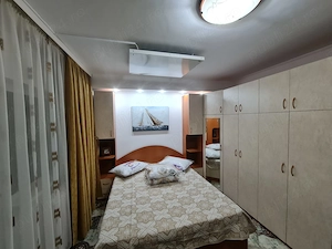 SUPERB  ap 2 cam. dec. in zona TINERETULUI - VACARESTI, construit in 1986 - imagine 4