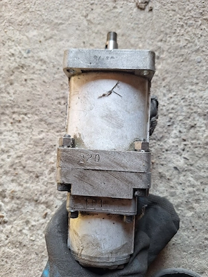 pompa hidraulica                         - imagine 5