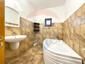 Casa cu teren de inchiriat in Palazu Mare - imagine 16