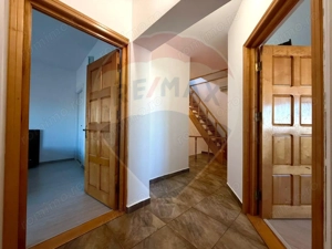 Casa cu teren de inchiriat in Palazu Mare - imagine 13