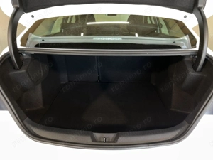 Renault Megane - imagine 11