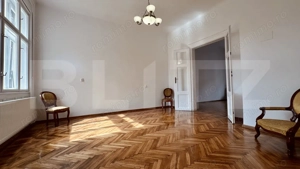 Casă 4 camere, ultracentral, 2 locuri de parcare în curte - imagine 4