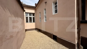 Casă 4 camere, ultracentral, 2 locuri de parcare în curte - imagine 8