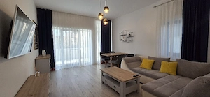 Proprietar vannd apartament Șelimbăr, str.Pictor Brana s.t.107 mp, curte 60 mp