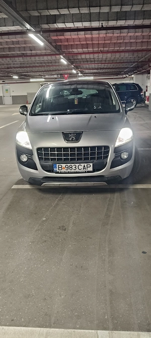 Peugeot 3008 , 1.6 eHDI , 114 CP , 2013 , cutie automata (robotizată) - imagine 4