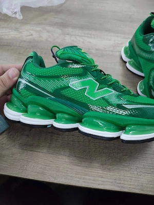 NewBalance x Amine mărimea 36-22 cm