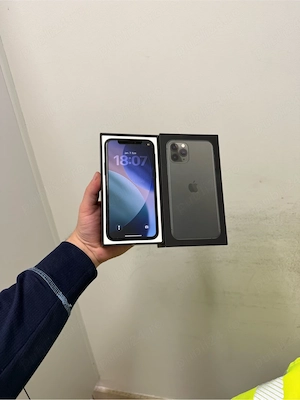 iPhone 11 Pro 256GB vând sau schimb - imagine 2
