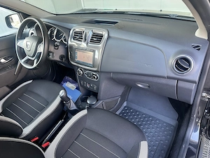 Dacia Sandero Stepway 0.9 Benzina 90 CP An 2017 - imagine 18