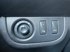 Dacia Sandero Stepway 0.9 Benzina 90 CP An 2017 - imagine 20