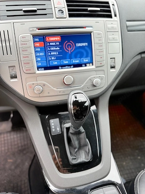 Vând Ford KUGA 2012 - imagine 5