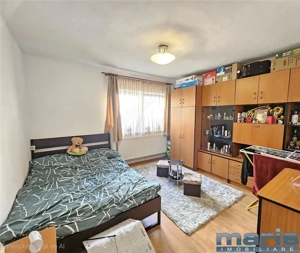 Tudor zona Diamant etaj 2 garsoniera mobilata si utilata.