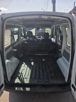 Vând Renault Kangoo 1.5 DCI - imagine 10