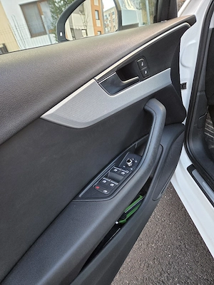 Audi A4 Quattro - imagine 6