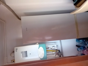 Vand apartament 2 camere - imagine 10