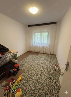 Apartament 3 camere decomandate, etaj 2 – zona Piata Centrala - imagine 3