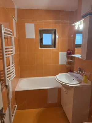 Apartament 3 camere decomandate, etaj 2 – zona Piata Centrala - imagine 8