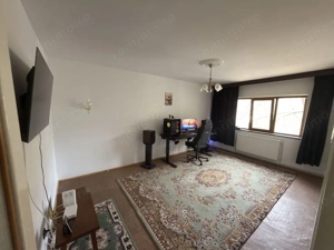 Apartament 3 camere decomandate, etaj 2 – zona Piata Centrala - imagine 2