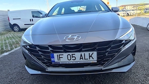 Hyundai Elantra 2021