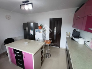 Casa P+1, Zona Sud, 186mp+1000mp curte - imagine 9