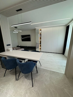 *Mobilă la comandă   Dressinguri, Bucătării, Dormitoare | Calitate & Design Personalizat*