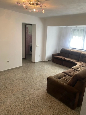 Închiriez apartament 3 camere , BLV Transilvaniei  - imagine 2