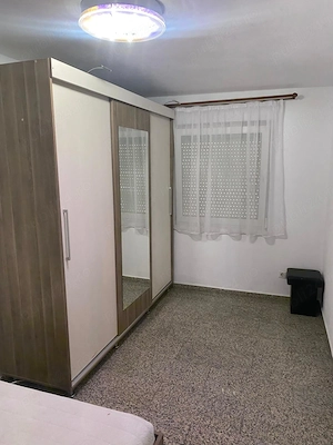 Închiriez apartament 3 camere , BLV Transilvaniei  - imagine 5