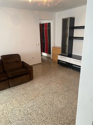 Închiriez apartament 3 camere , BLV Transilvaniei  - imagine 3