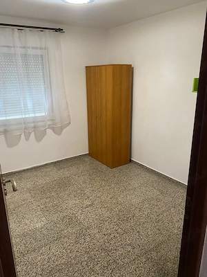 Închiriez apartament 3 camere , BLV Transilvaniei  - imagine 4