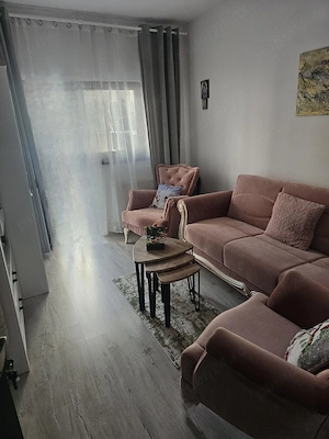 Apartament trei camere, zona Traian
