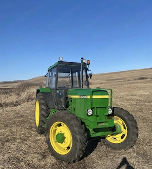 Tractor John Deere 3040 - imagine 3