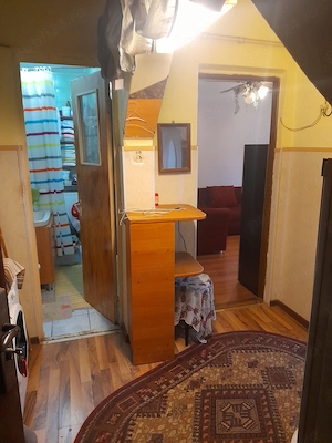 Apartament decomandat la etaj 3, de vanzare in Caransebes Pret 39.500euro - imagine 3