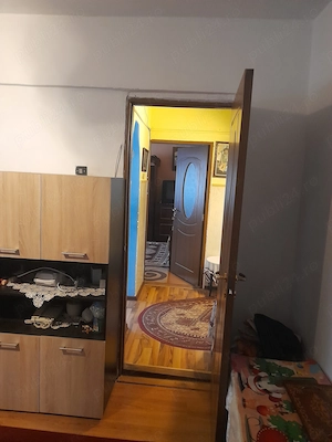 Apartament decomandat la etaj 3, de vanzare in Caransebes Pret 39.500euro - imagine 7