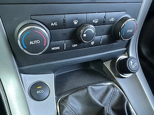 Chevrolet Captiva 2.2 Diesel 163 CP An 2013 - imagine 20