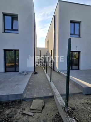 Duplex cu 5 camere despartit prin camera tehnica in Dumbravita - imagine 20