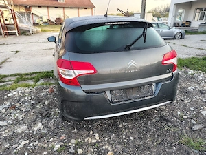 dezmembrez Citroen C4  - imagine 2