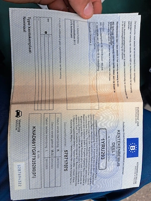 kia stonic avariat - imagine 4